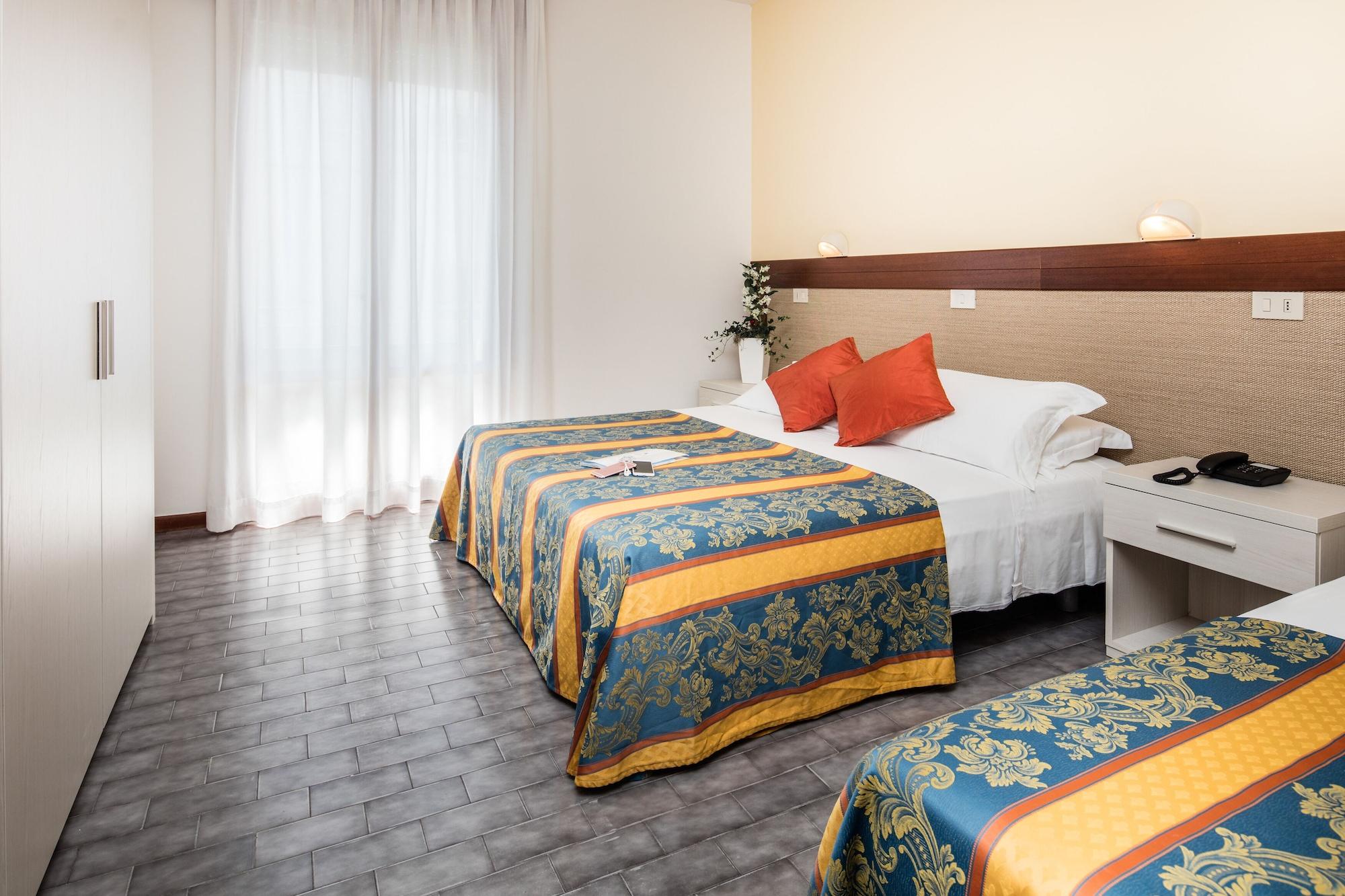 Hotel Bettina Лидо ди Йезоло Екстериор снимка