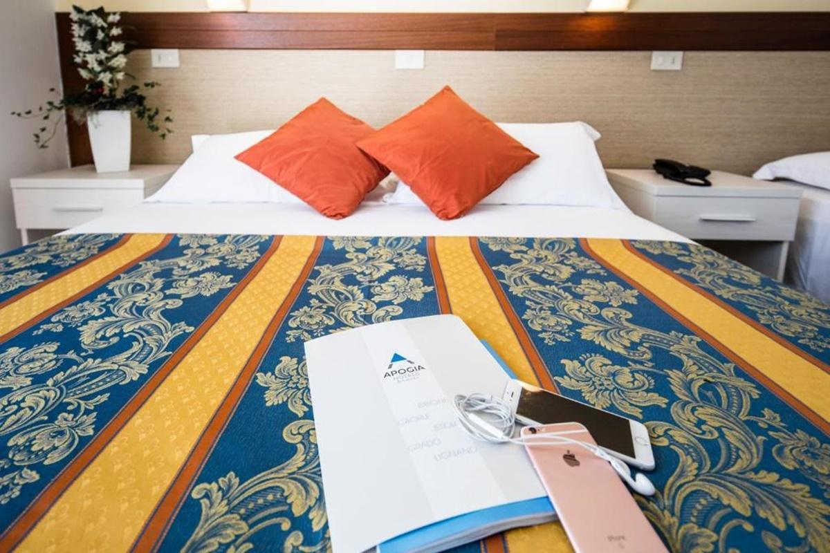 Hotel Bettina Лидо ди Йезоло Екстериор снимка