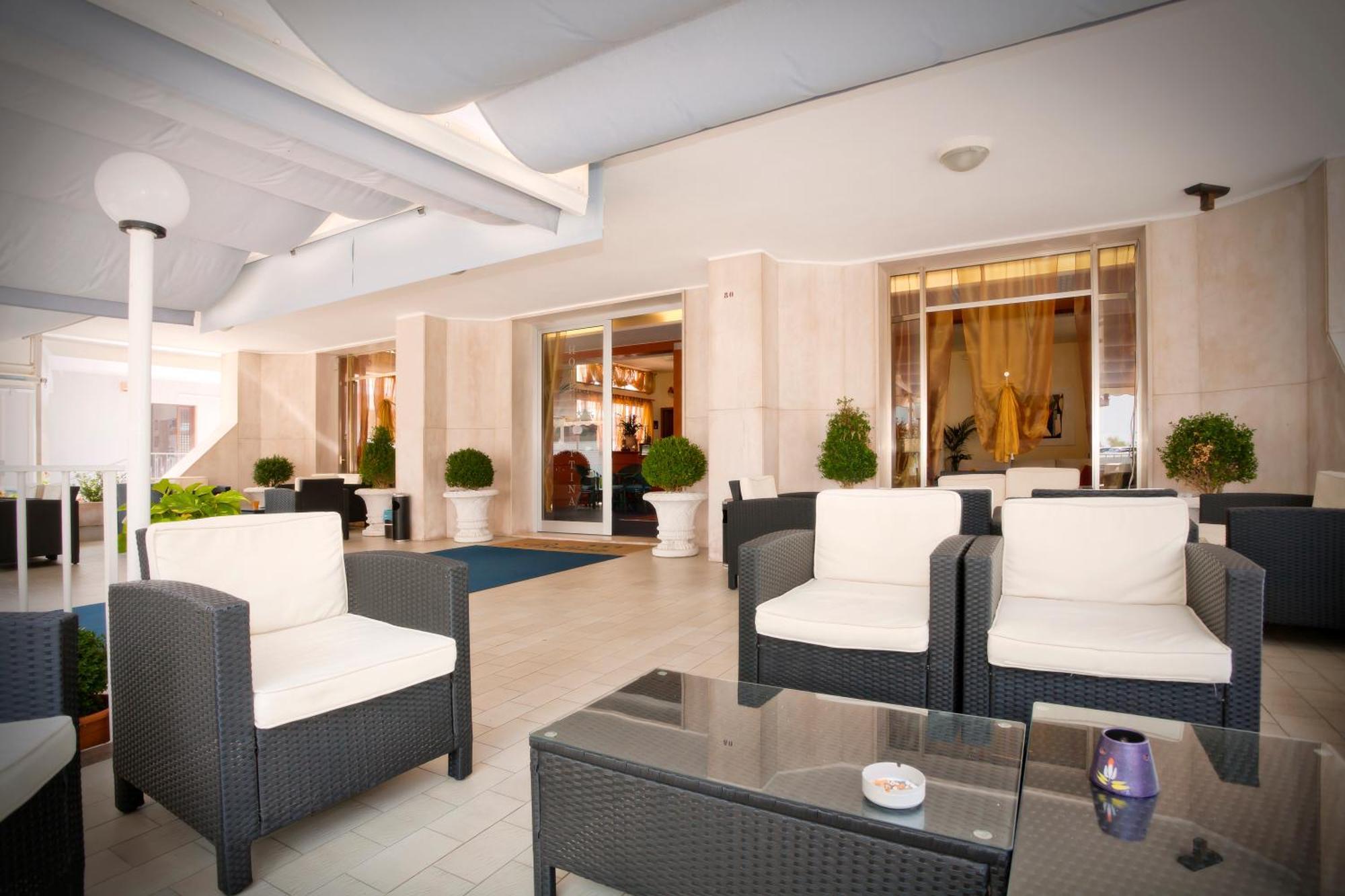 Hotel Bettina Лидо ди Йезоло Екстериор снимка
