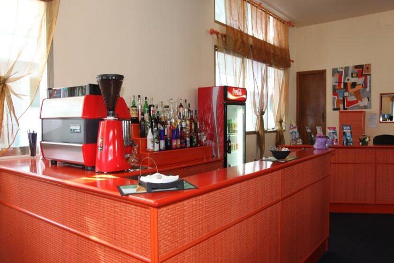 Hotel Bettina Лидо ди Йезоло Екстериор снимка